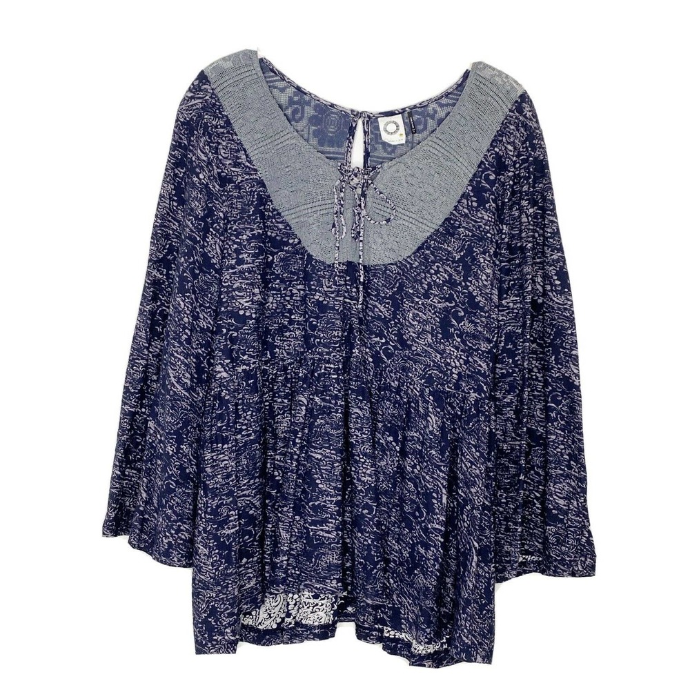 Akemi and Kin by Anthropologie Top 3/4 Bell Sleeve